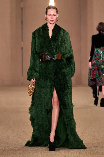 Look 56